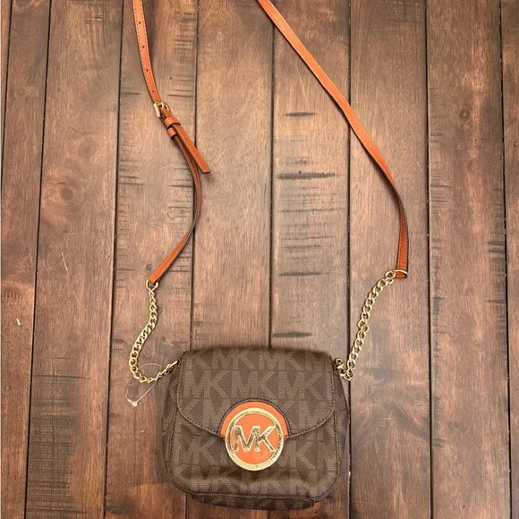 MICHAEL KORS Monogram Fulton Brown Signature Flap Chain Leather Crossbody Bag - Picture 4 of 9